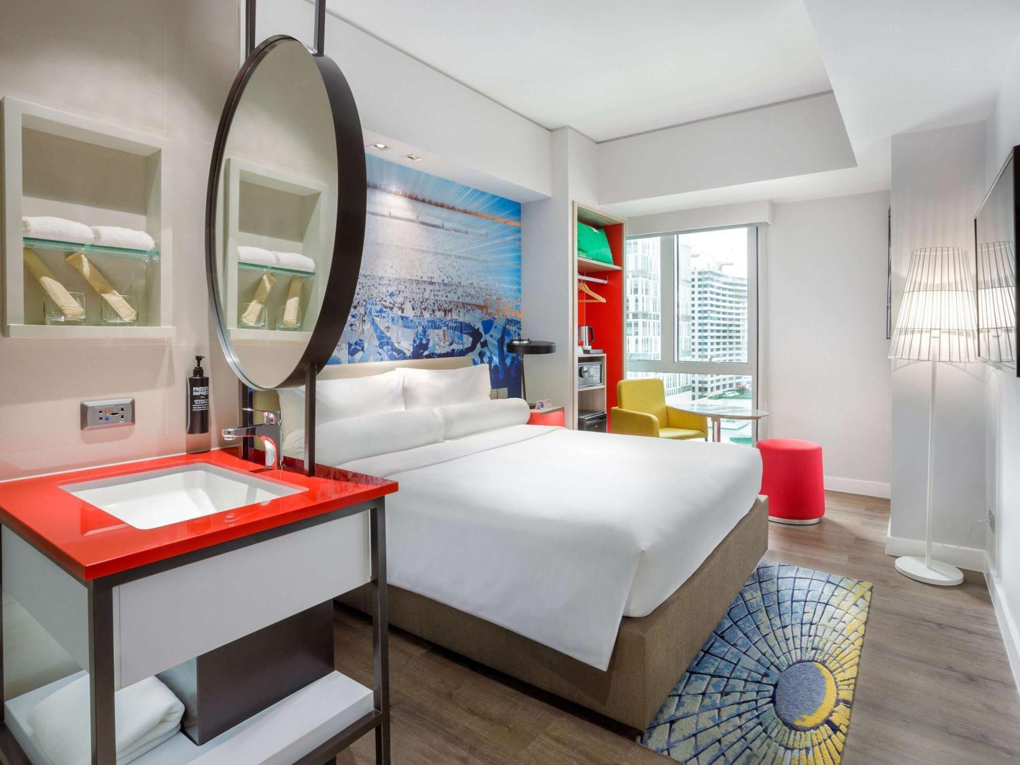 Ibis Styles Manila Araneta City Quezon City Exteriör bild