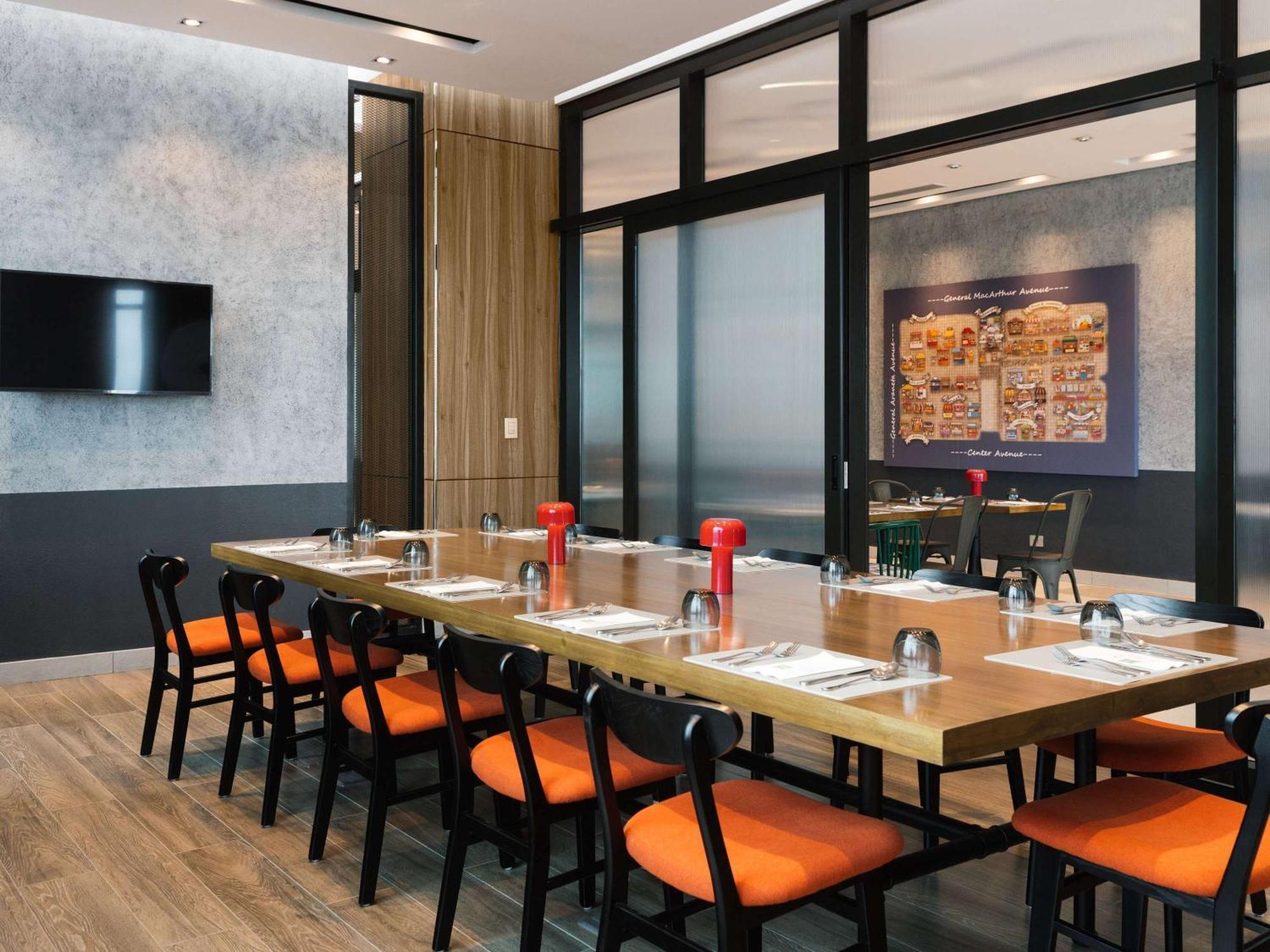 Ibis Styles Manila Araneta City Quezon City Exteriör bild