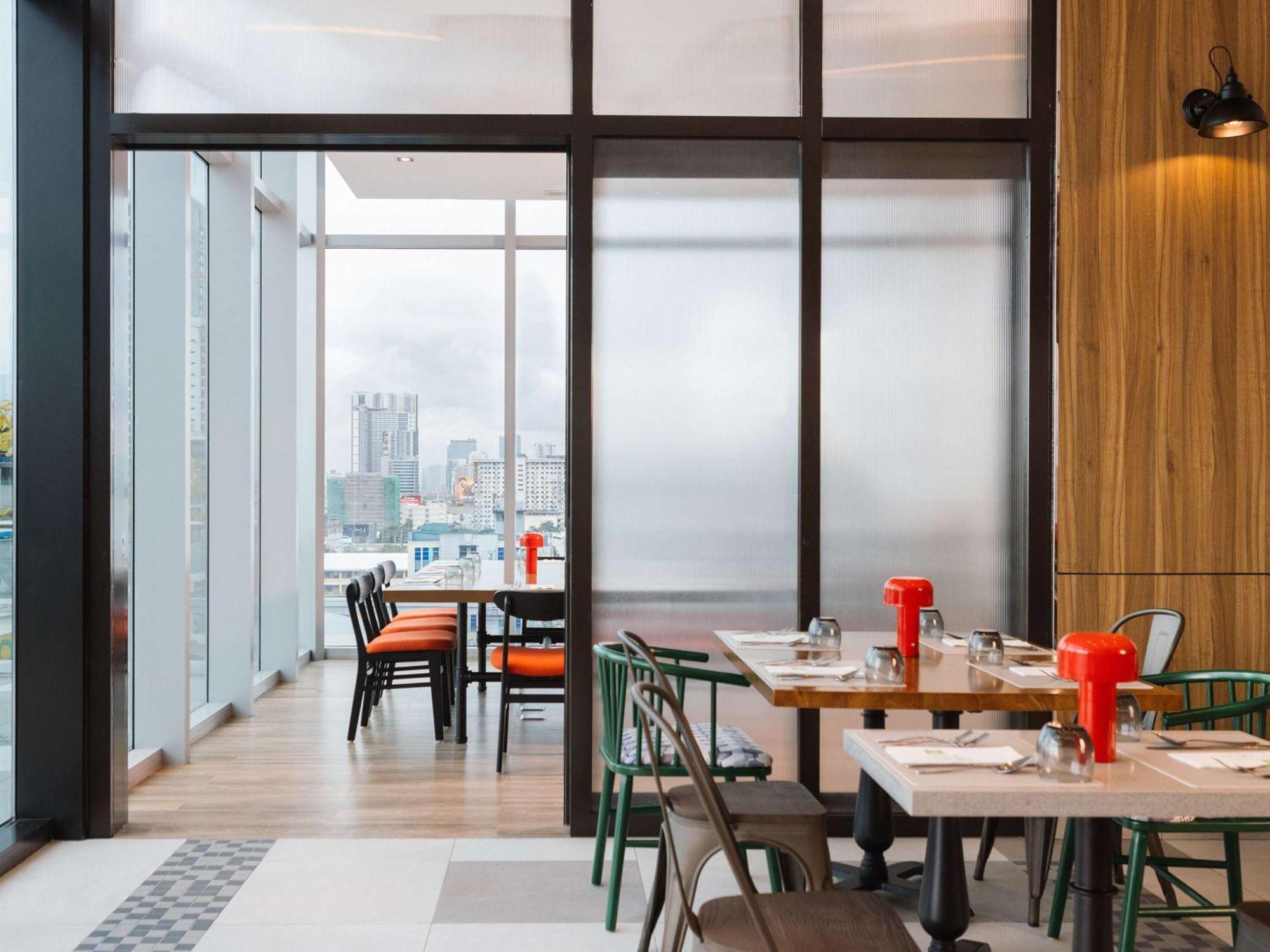 Ibis Styles Manila Araneta City Quezon City Exteriör bild