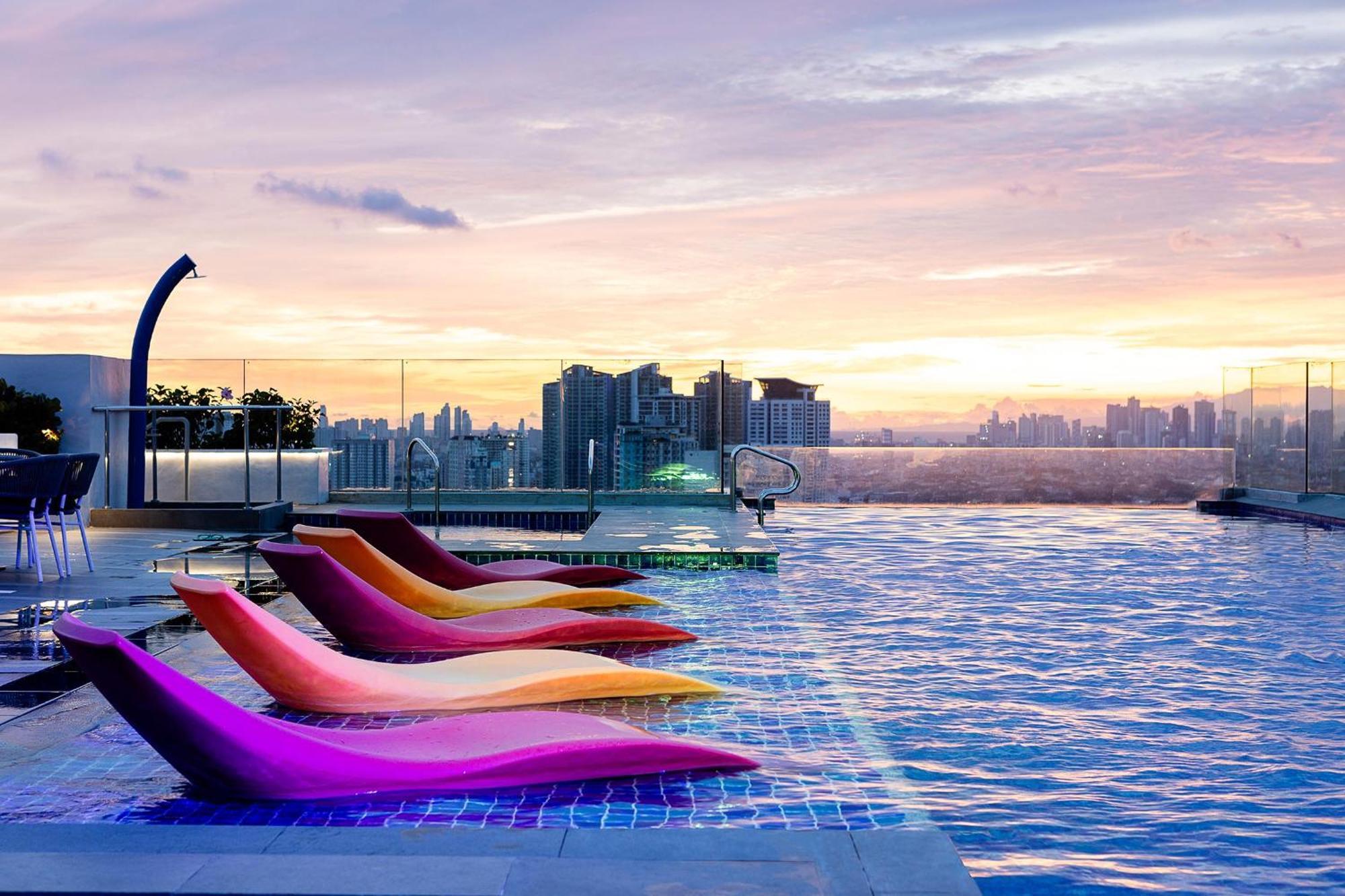 Ibis Styles Manila Araneta City Quezon City Exteriör bild