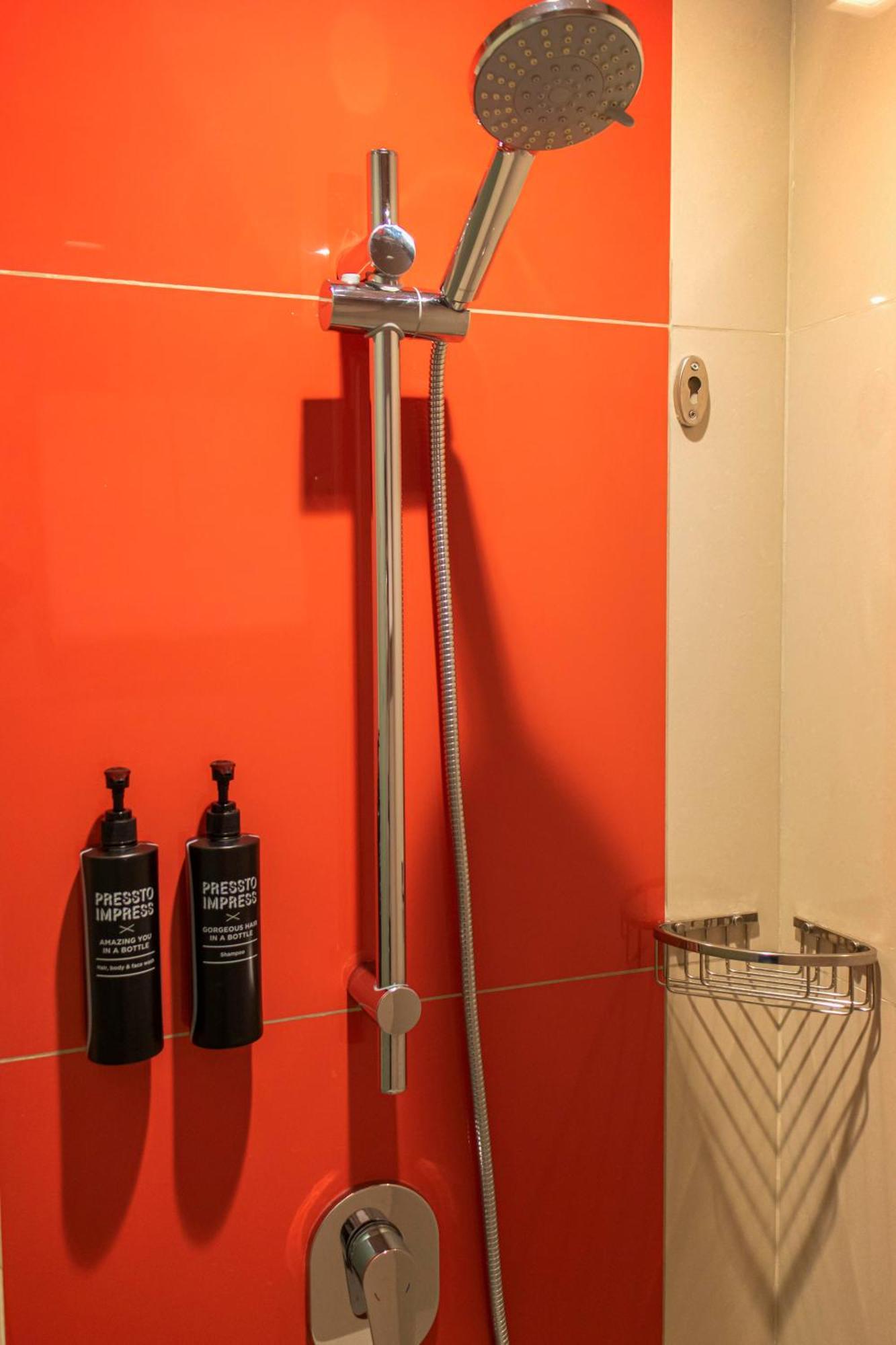 Ibis Styles Manila Araneta City Quezon City Exteriör bild